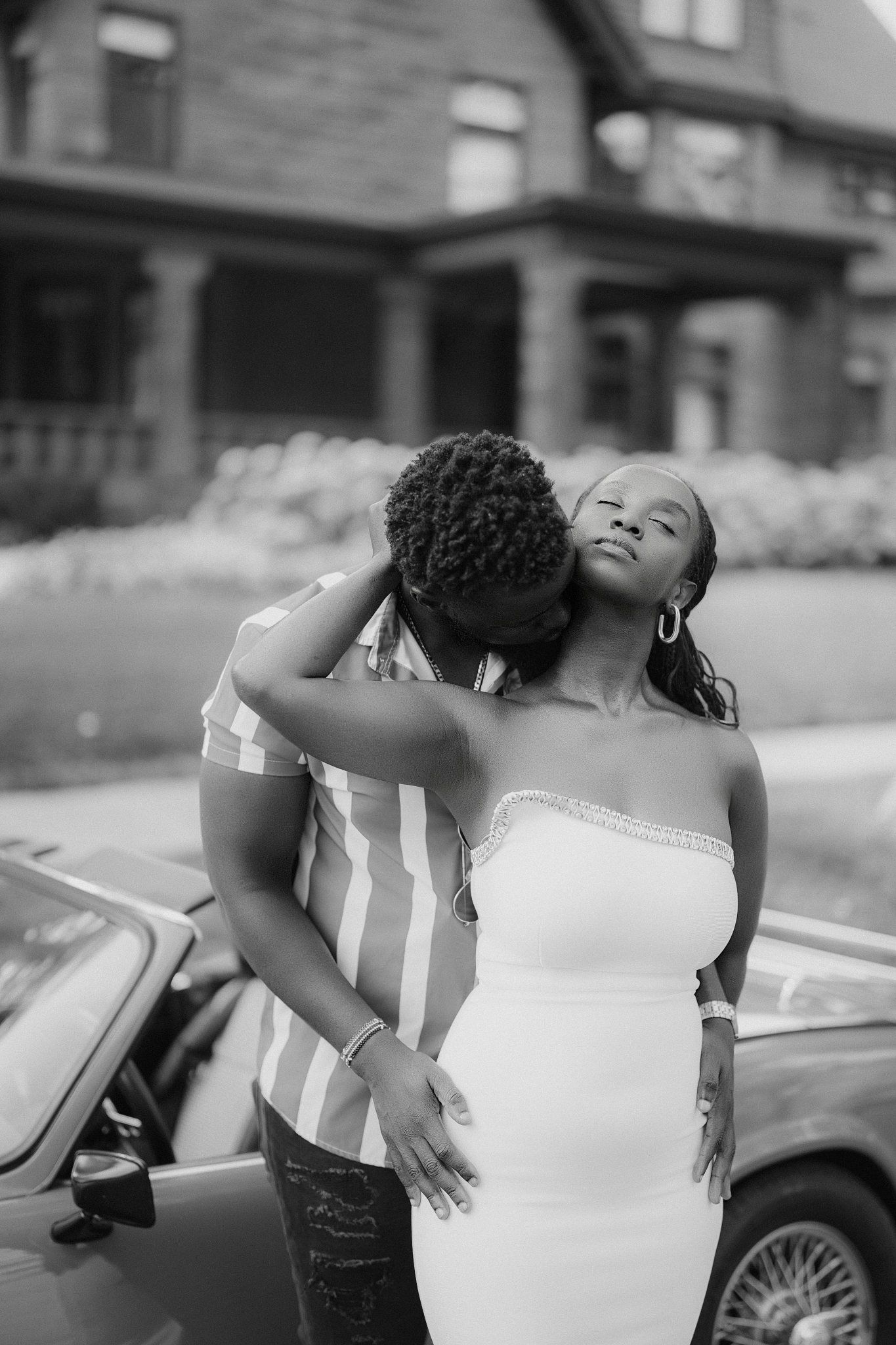 Engagement and couples portrait in Minnesota, image 23